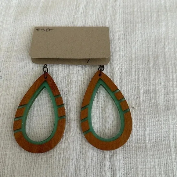 Upcycled Earrings, NWT, Made in America from old shutters - Picture 2 of 2
